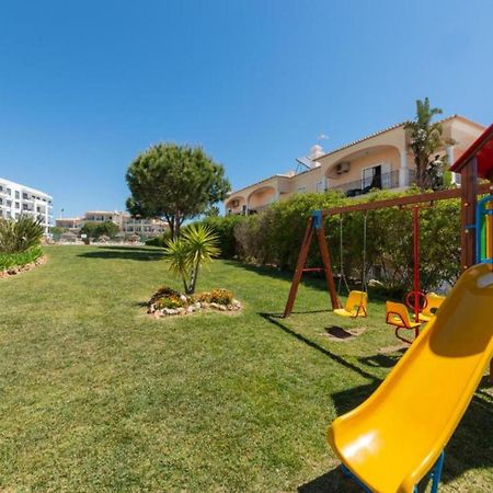 Appartement Charming Flat 10 Min Walk To Beach à Albufeira Extérieur photo