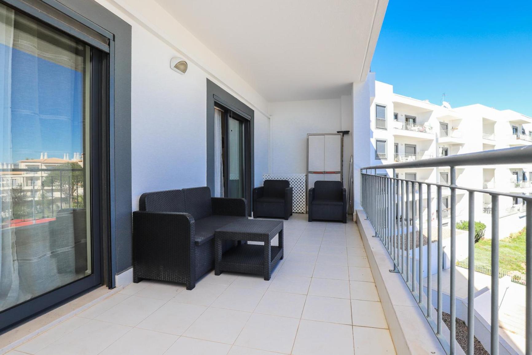 Appartement Charming Flat 10 Min Walk To Beach à Albufeira Extérieur photo