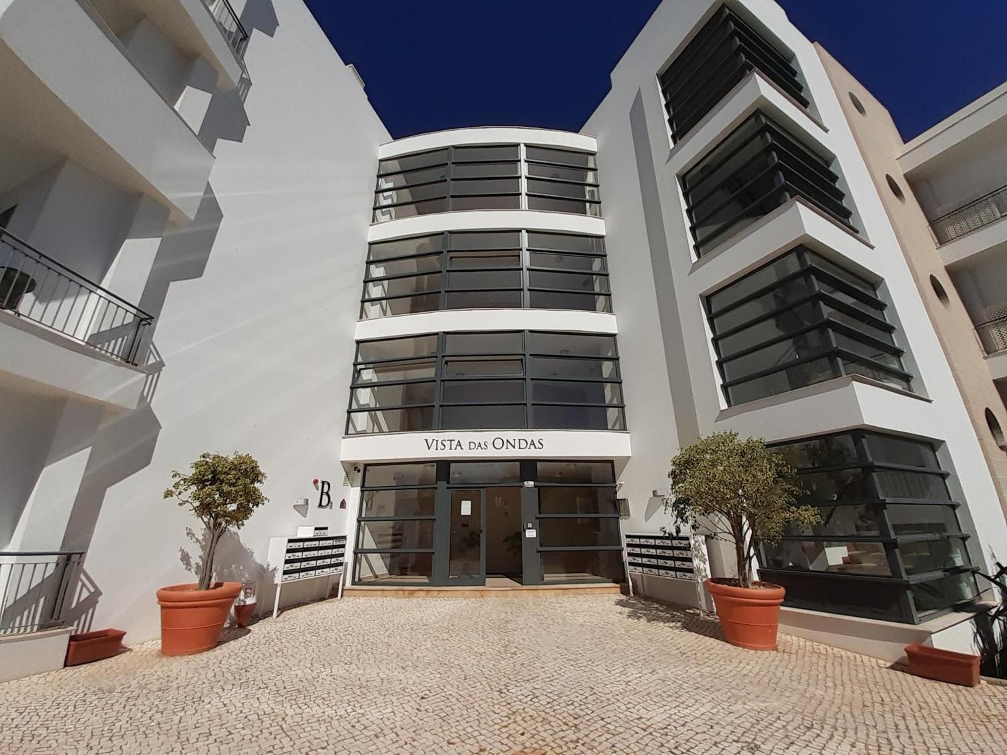 Appartement Charming Flat 10 Min Walk To Beach à Albufeira Extérieur photo